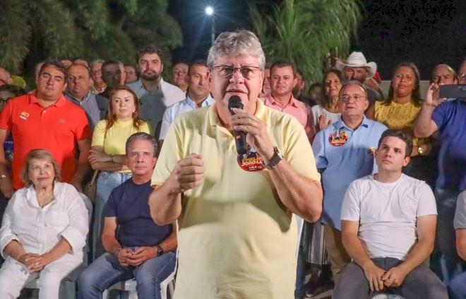 João Azevedo na Cidade de Patos