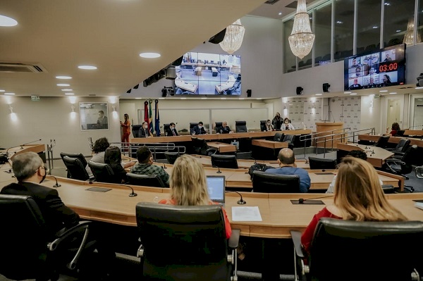 PGJ defende recomposição do orçamento em audiência na ALPB