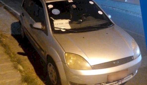 Veículo apreendido pela PM, na cidade de Patos