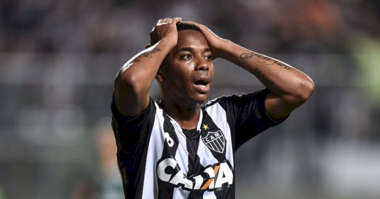 Robinho pode ser preso a qualquer momento