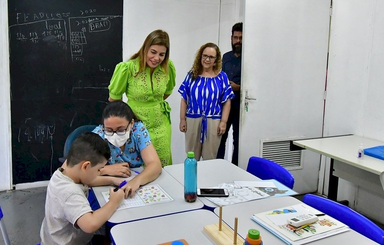 Primeira dama de Sergipe conhece serviços oferecidos pelo Governo do Estado às pessoas com deficiência