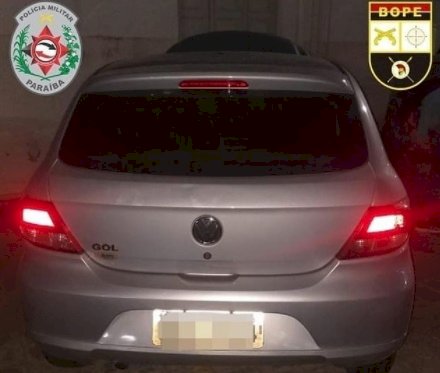 Polícia militar prende indivíduo e recupera veículo roubado