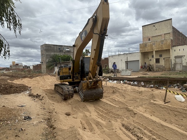 Obra de construção da Alça Oeste em Sousa