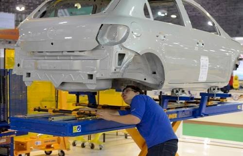 Confiança do empresário cresce em 28 de 30 setores da indústria em maio, aponta pesquisa da CNI