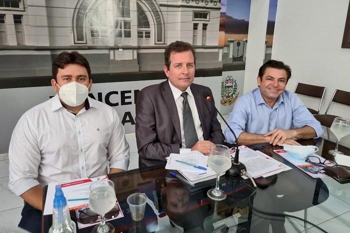 Nesta sexta-feira, prefeito Fábio Tyrone participa de entrevista coletiva de imprensa para anunciar ações e inaugurações