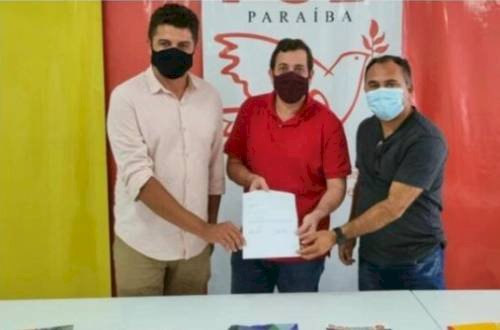 Gervásio Maia consegue recursos para aquisição de um aparelho de ultrassonografia para Centro de Saúde, em Remígio