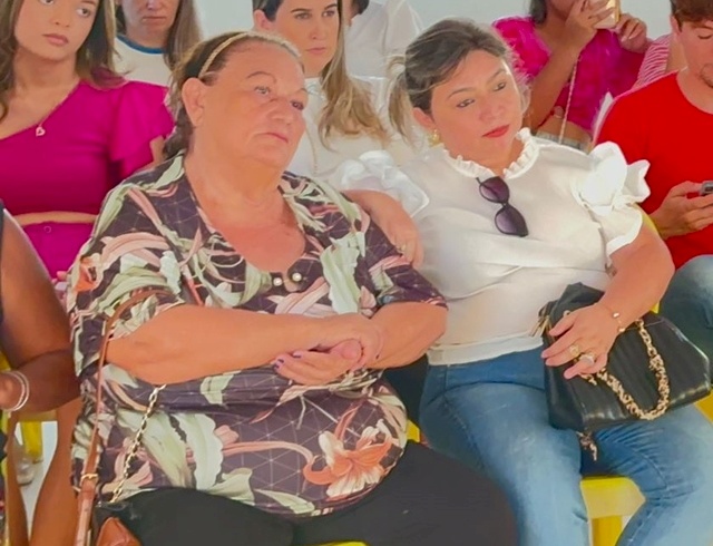 Janailza Calado (Branco), ao lado de sua Genitora, Dra. Ilza Calado