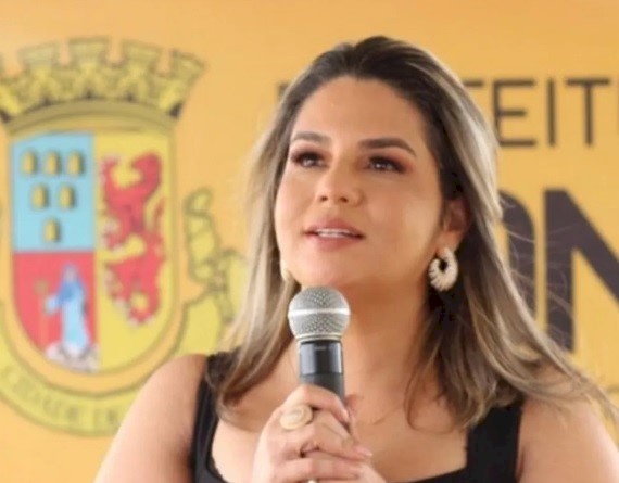 A prefeita de Conde, no litoral da Paraíba, Karla Pimentel, e seu vice, Dedé Sales, tiveram os mandatos cassados