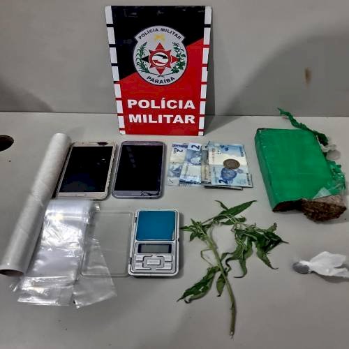 Polícia desarticula ponto de venda de drogas que seria comandado por mulheres