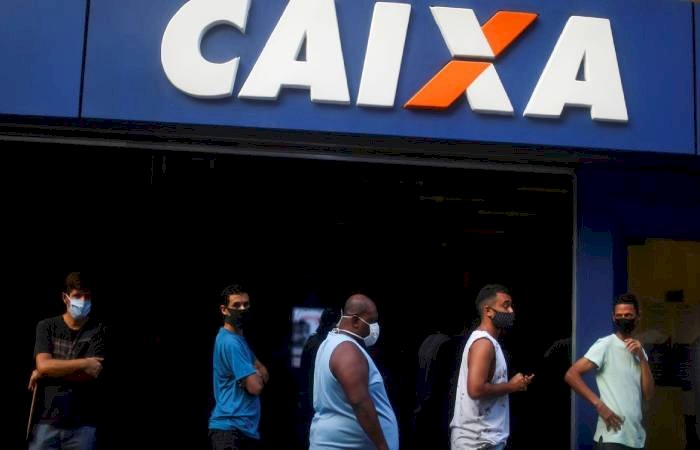 Trabalhadores nascidos em outubro podem sacar auxílio emergencial