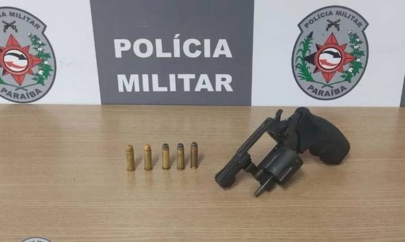 Apreensão de arma de fogo pela Polícia Militar