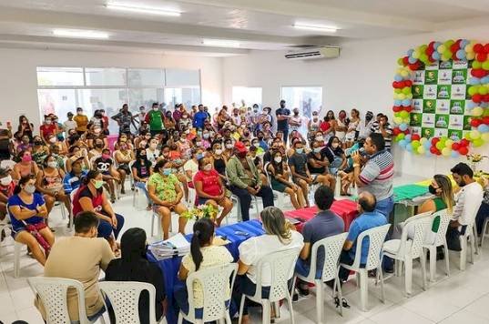 João Neto realiza mais uma entrega da parcela do Programa de Garantia e Valorização Social, em Aparecida