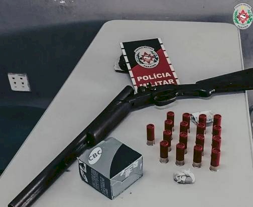 Arma, munições e drogas apreendidas em Campina Grande