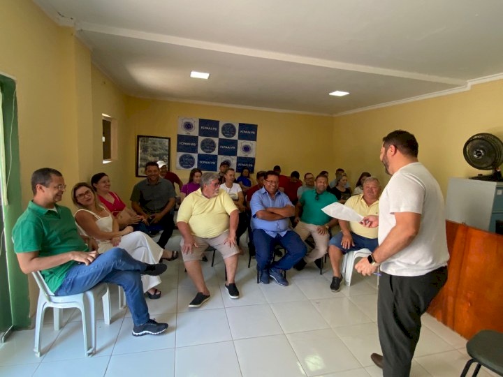 Deputado, Jutay Menezes