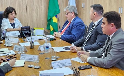 Reunião do governador da Paraíba e a ministra da Saúde, Nísia Trindade, em Brasília 
