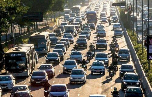 Motoristas de aplicativos em greve sobre projeto de regulamentação