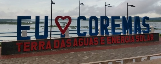 Letreiro com o nome Coremas 