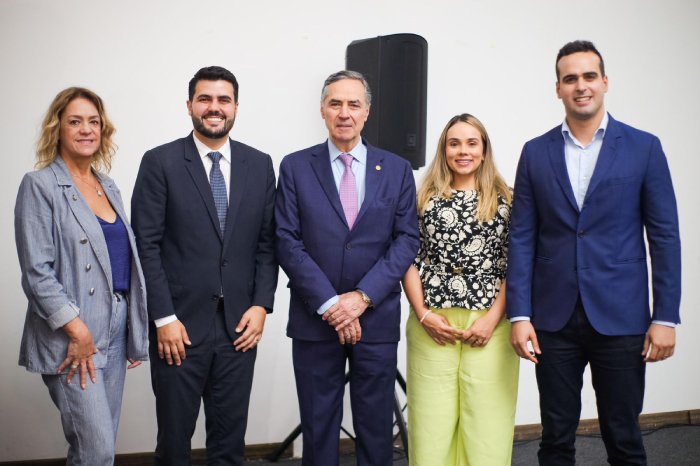 Wilson Filho recepciona presidente do STF, Barroso