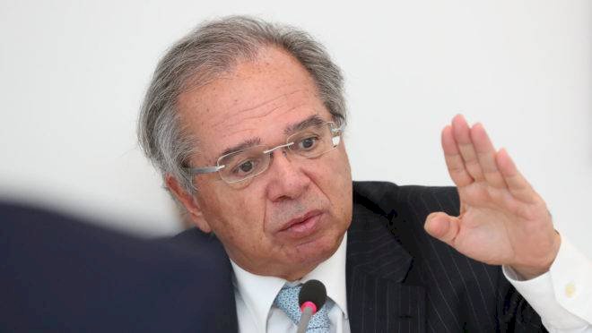 Programa para capacitar jovens terá auxílio de R$ 600, diz Guedes