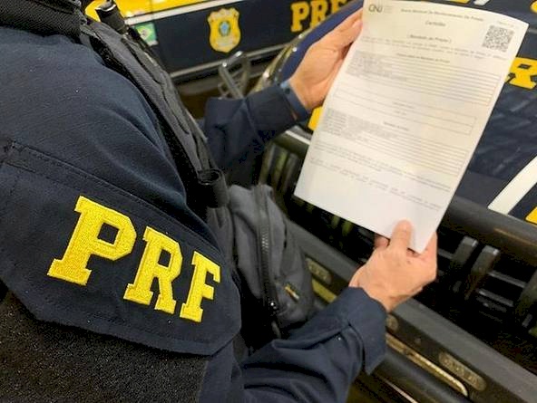Cumprimento de Mandado de Prisão realizado pela PRF