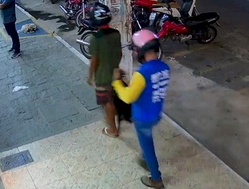 Imagem dos dois suspeitos de cometerem assalto na cidade de Sousa 