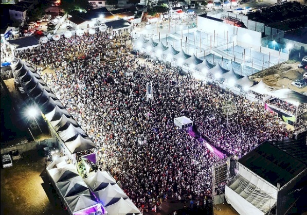 Imagem área do Festival Micaranhas 2023 em São José de Piranhas 