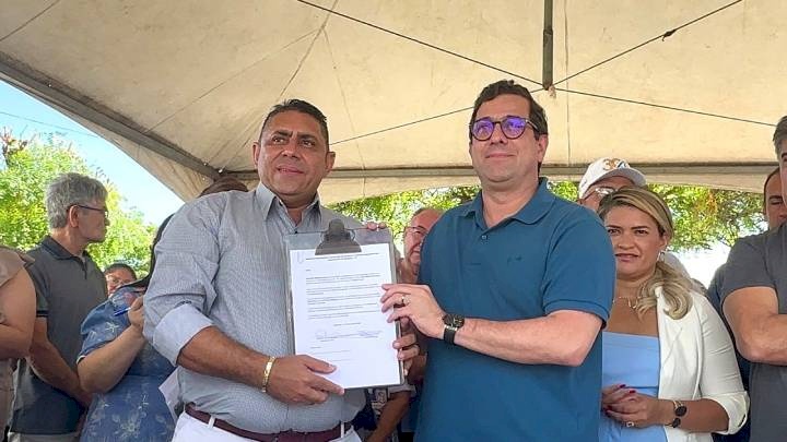 Prefeito João Neto, com o Deputado Federal, Gervásio Maia Filho