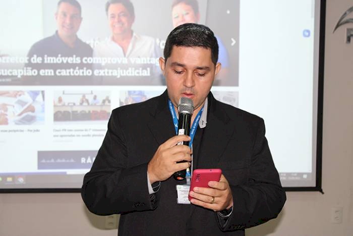 Entrega de carteiras e certificados pelo Creci-PB a novos corretores de imóveis e imobiliárias