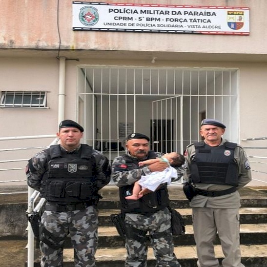 HERÓI - Policial Militar salva bebê engasgado, neste domingo, na Paraíba