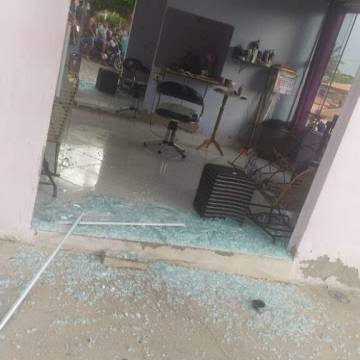 Elementos trocam tiros com a Polícia, após assalto na cidade de Bom Sucesso