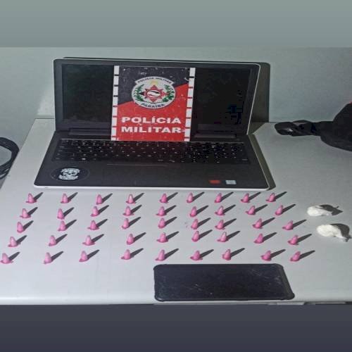 Polícia apreende drogas com passageiro de transporte por aplicativo