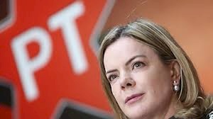 Presidente do PT, Gleisi Hoffmann, coordenadora de Articulação Política da transição