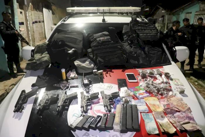 Prisão de cinco suspeitos de atuarem no tráfico de drogas