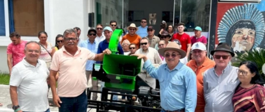 Através de emenda impositiva do vereador Zé Buriti, município de Coremas adquire máquina de silagem