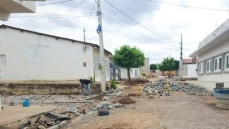 Calçamento em ruas de Aparecida 