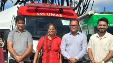 Entrega de veículo de socorro e suporte médico