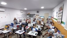 Entrega de kits escolares beneficia estudantes da rede municipal em Aparecida
