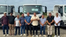 Caçamba adquirida para o município de Aparecida 