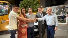 Entrega de dois veículos 0 km