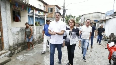 Leo visitando bairros de João Pessoa