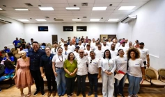 Entrega de certificados de curso de eletricista predial