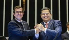 Deputado federal Gervásio Maia (PSB-PB) ao lado de Alcolumbre