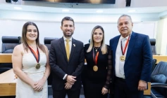 Sessão solene para homenagear gestores municipais