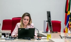 Conselheira do TCE, Alanna Galdino