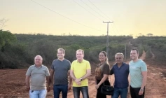 Visita de Bal e Chico nas obras da estrada da Serra do Vital em São José de Piranhas