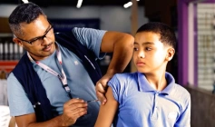 Vacinação dos adolescentes e cuidados com a saúde do homem