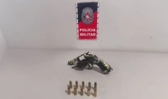 Arma e munições apreendidas em ação da PM