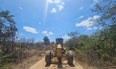 Recuperação das estradas vicinais em Sousa