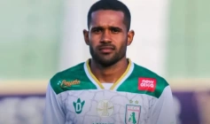 Lateral-direito Iran