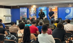 Entrega de certificados do curso de máquinas pesadas